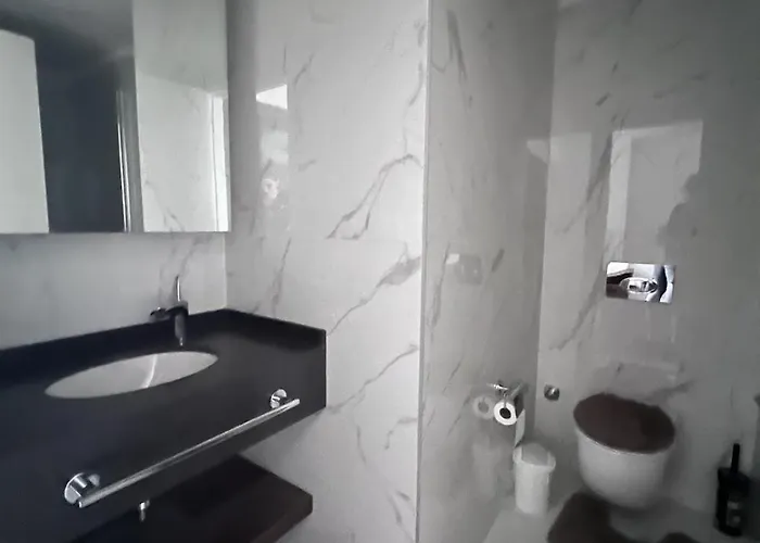 With Sea View In Grand Sapphire Appartement Limasol